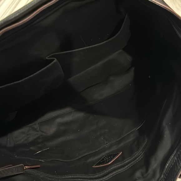 Fossil Black Leather Bag/Tote pre-owned. - Picture 4 of 7